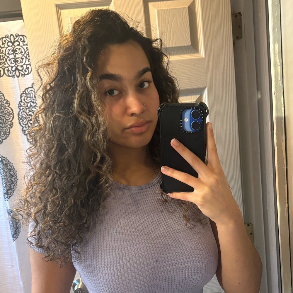 Meet your Posher, Alyhana